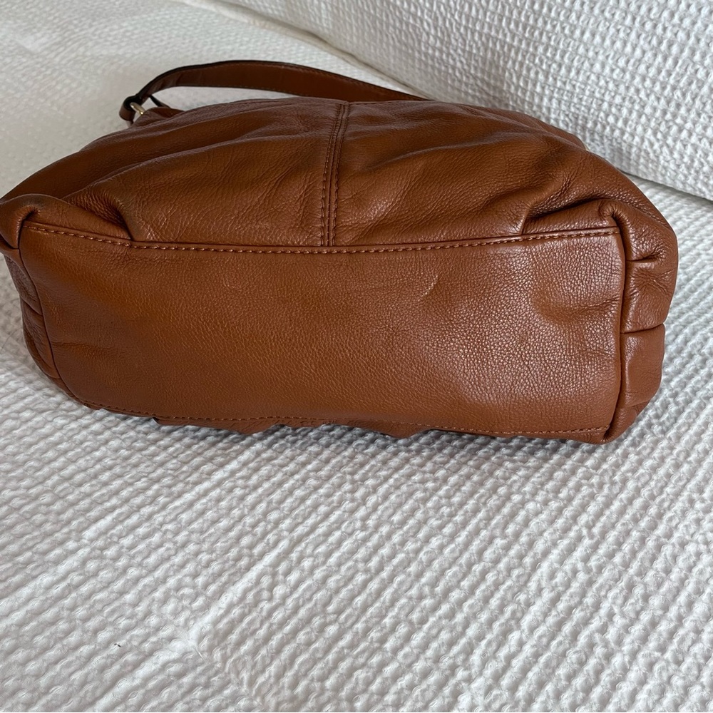 Tan Michael Kors Handbag - Picture 3 of 16